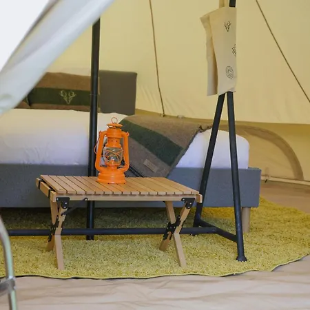 Campo de lujo Camp Pera *